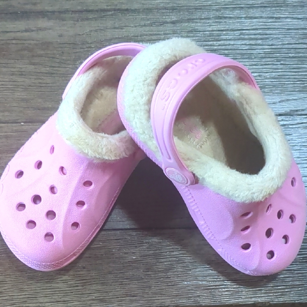 Crocs Kids Pink Clogs with Fleece Lining